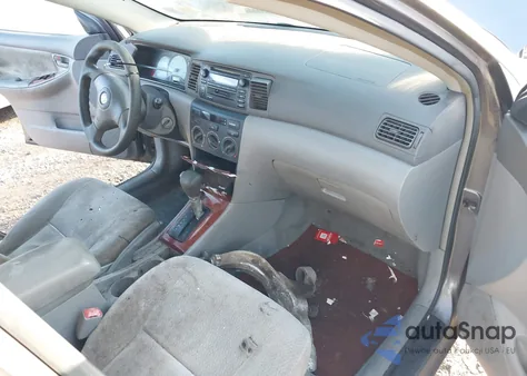 2004 Toyota Corolla Le z USA, uszkodzony, nr VIN 2T1BR38E64C257658